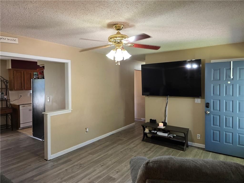 1003 Colbern Drive — photo 8