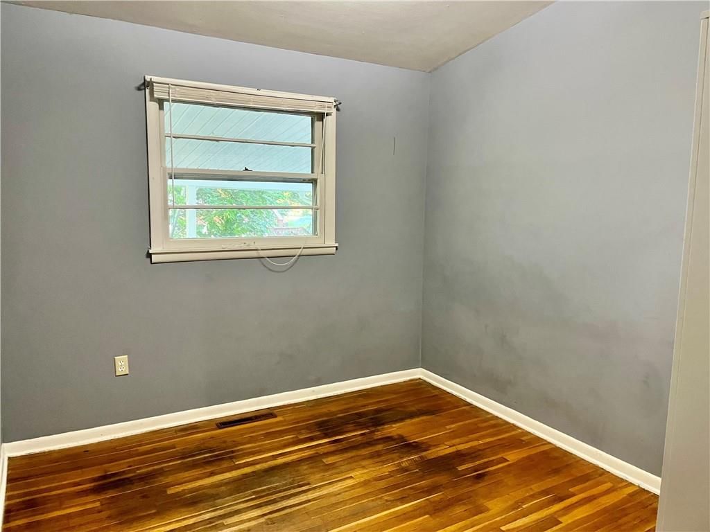 1032 Anderson Street — photo 11