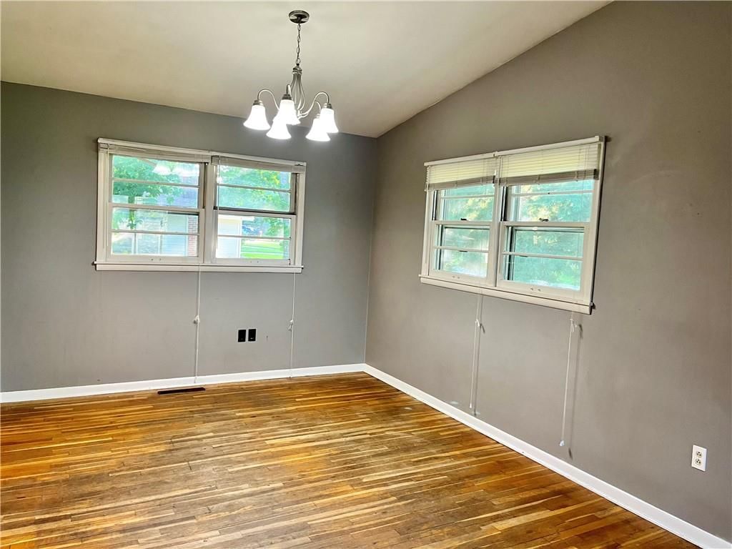 1032 Anderson Street — photo 9