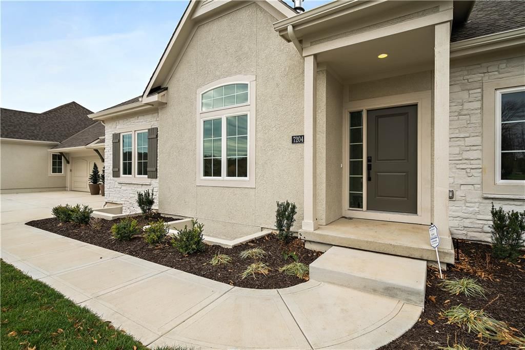 7233 Allman Drive, Shawnee, KS