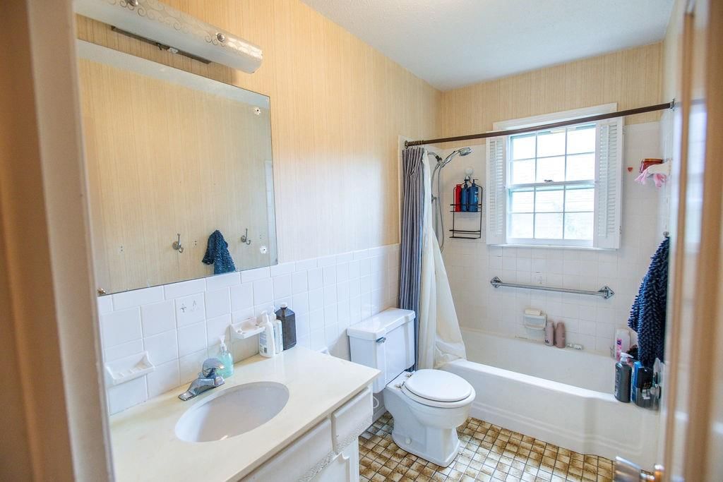 310 Jones Avenue — photo 19