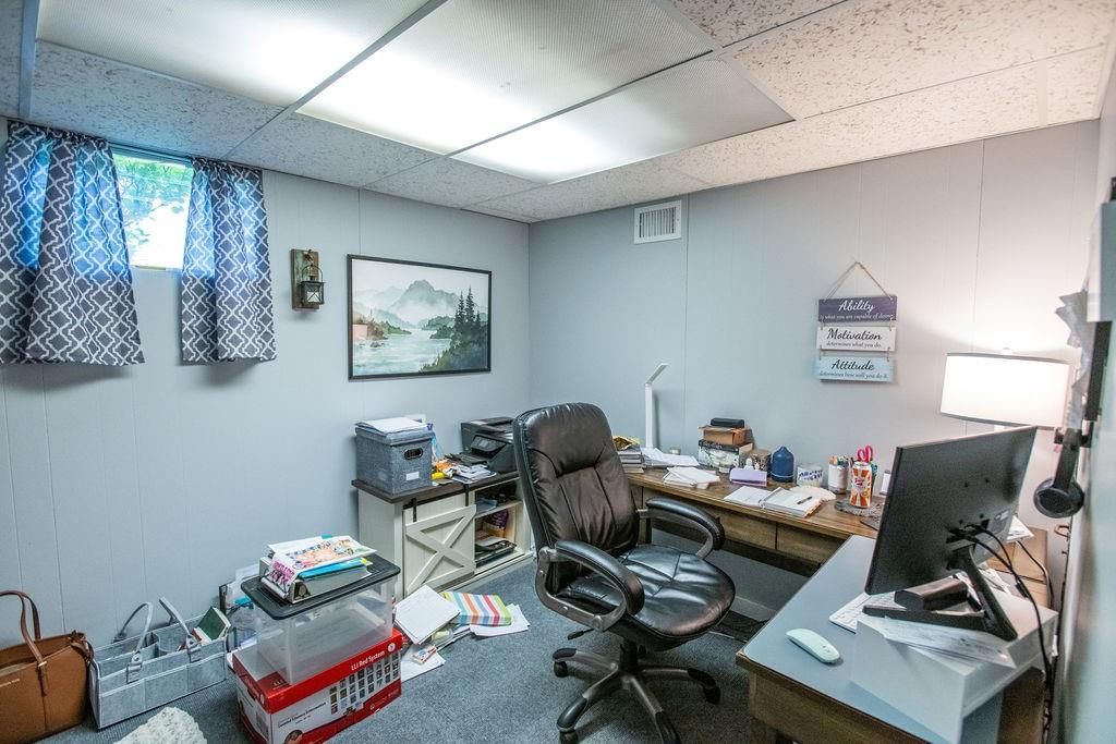 310 Jones Avenue — photo 34