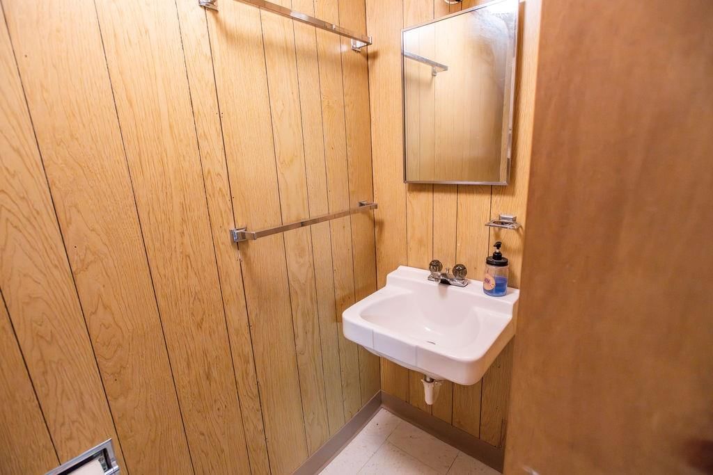 310 Jones Avenue — photo 38