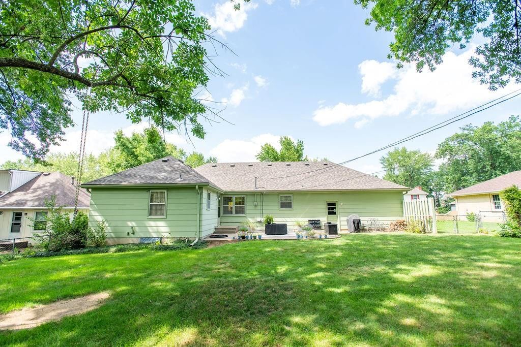 310 Jones Avenue — photo 7