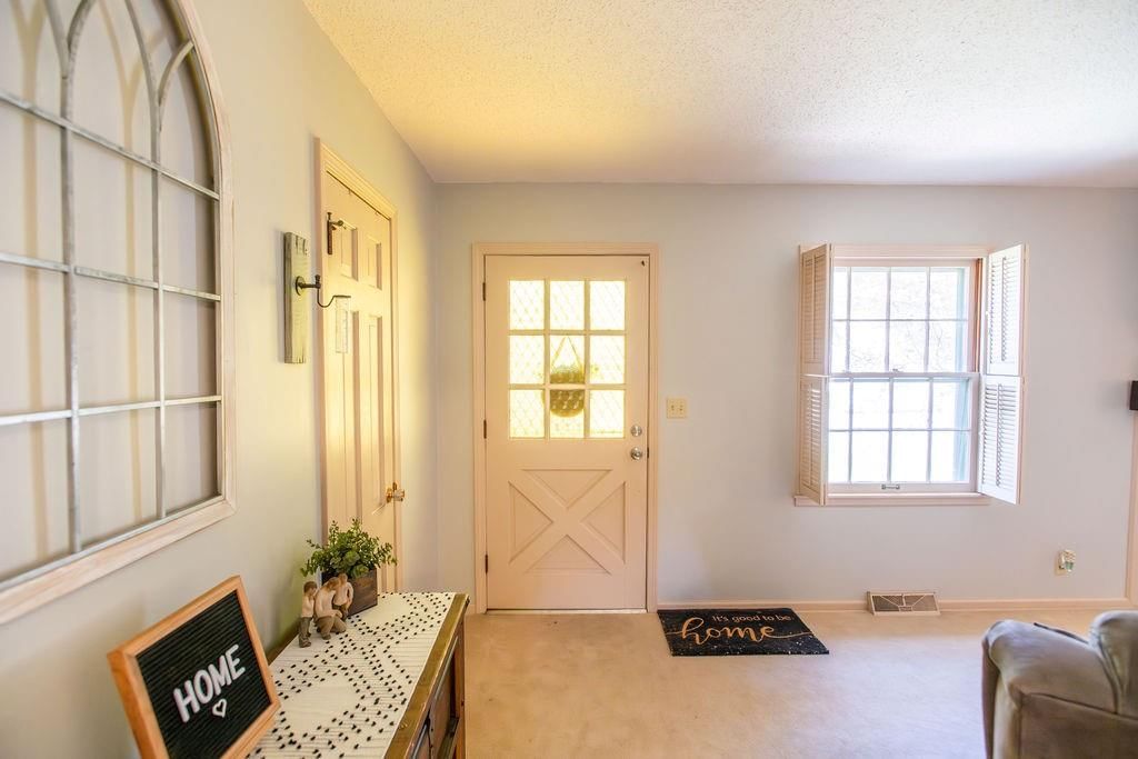310 Jones Avenue — photo 9