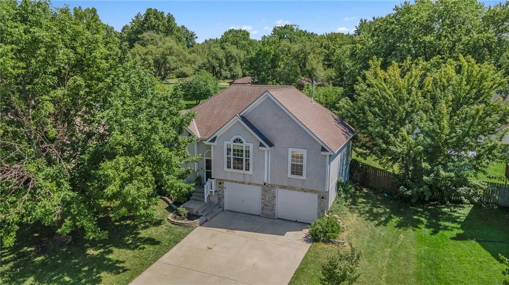 15519 Pin Oak Drive — photo 2