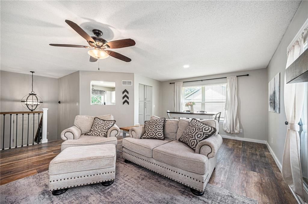 15519 Pin Oak Drive — photo 9