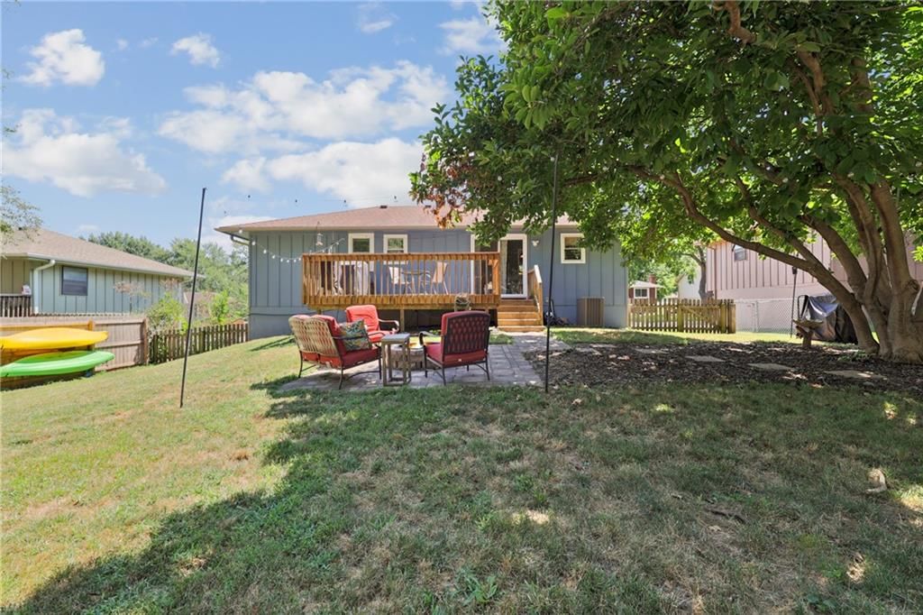 309 SW Redwood Drive — photo 21
