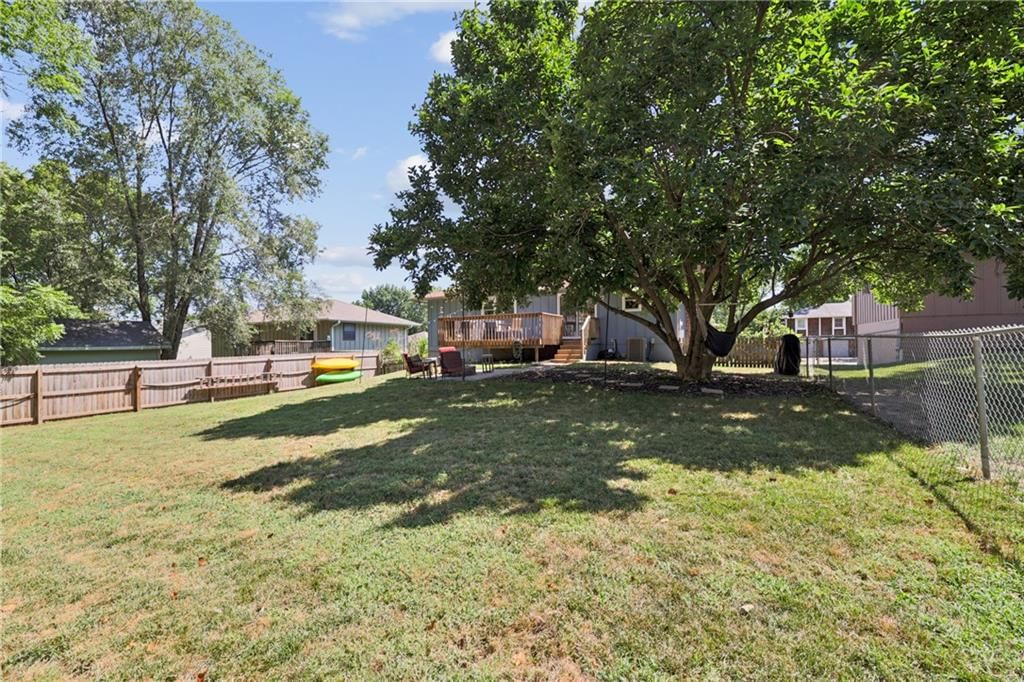 309 SW Redwood Drive — photo 22