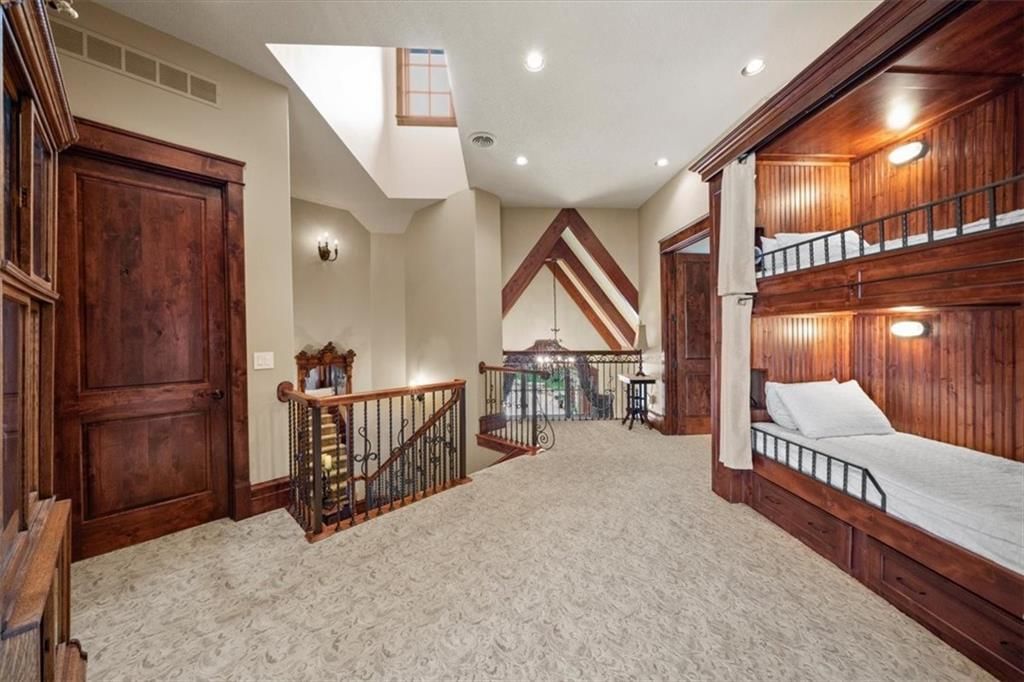 1060 Lake Viking Terrace — photo 36