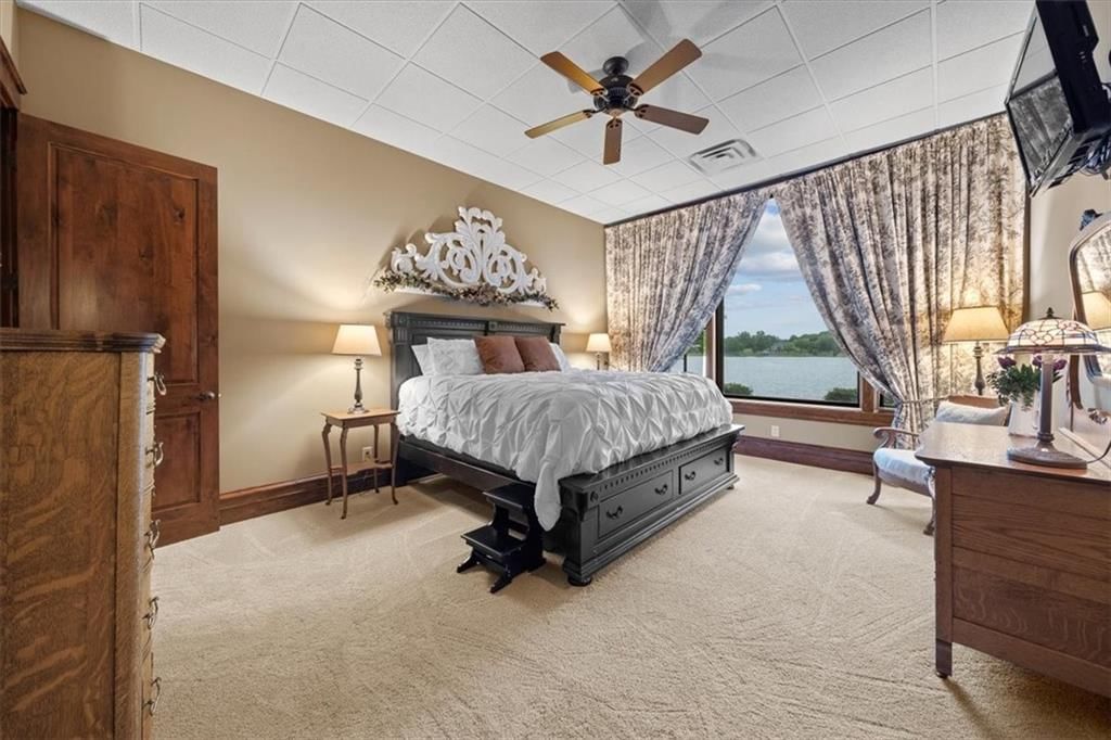 1060 Lake Viking Terrace — photo 47