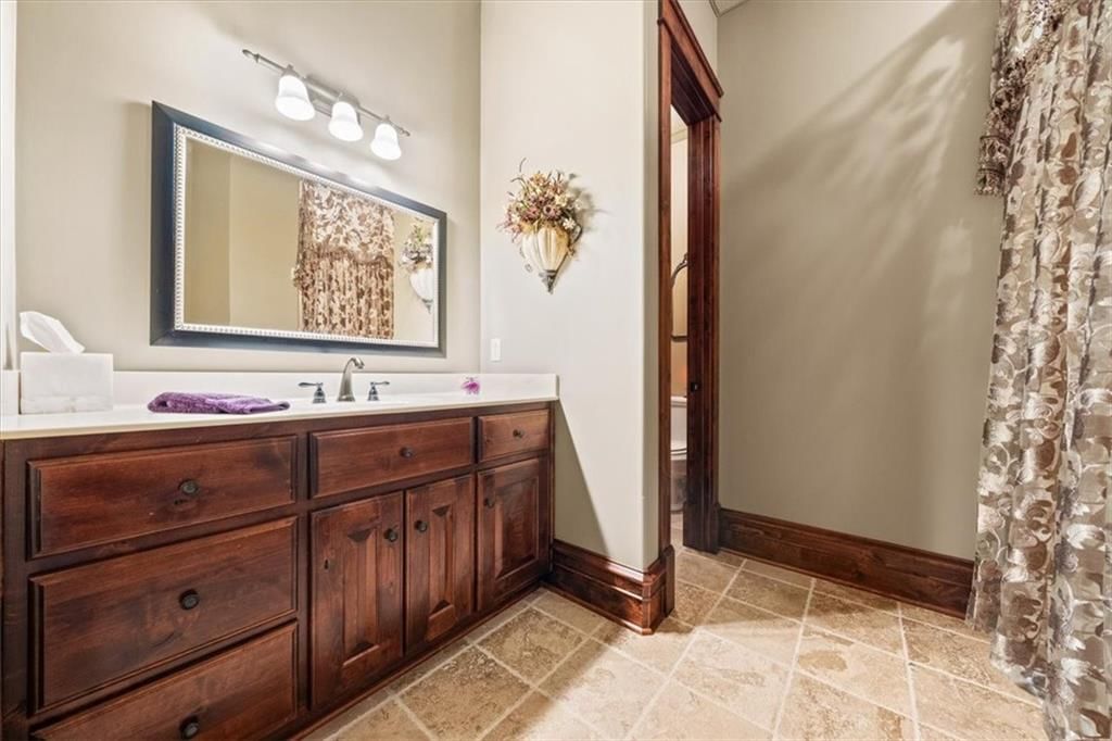 1060 Lake Viking Terrace — photo 48