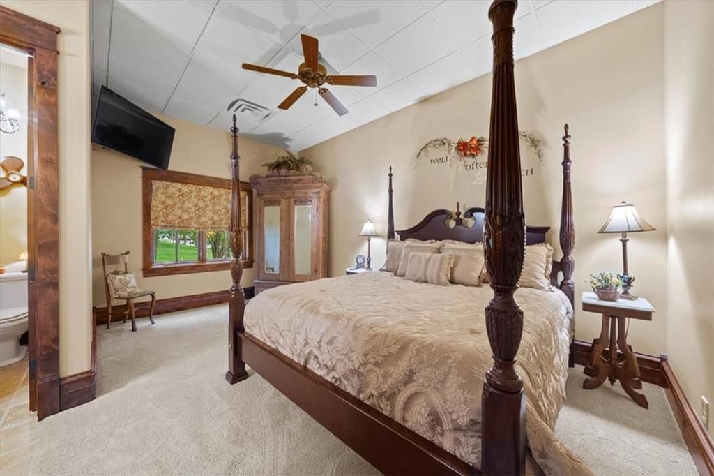 1060 Lake Viking Terrace — photo 49