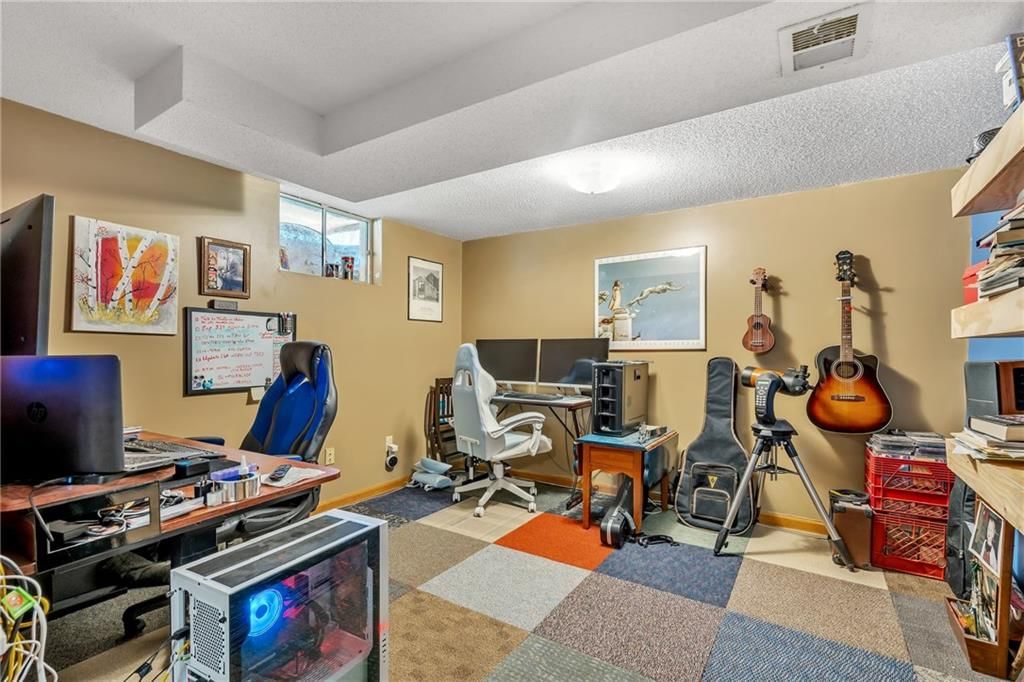 921 SW Southgate Court — photo 24