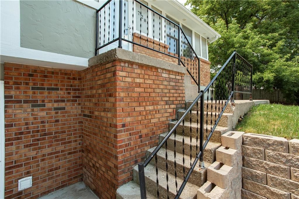 728 Trant Street — photo 4