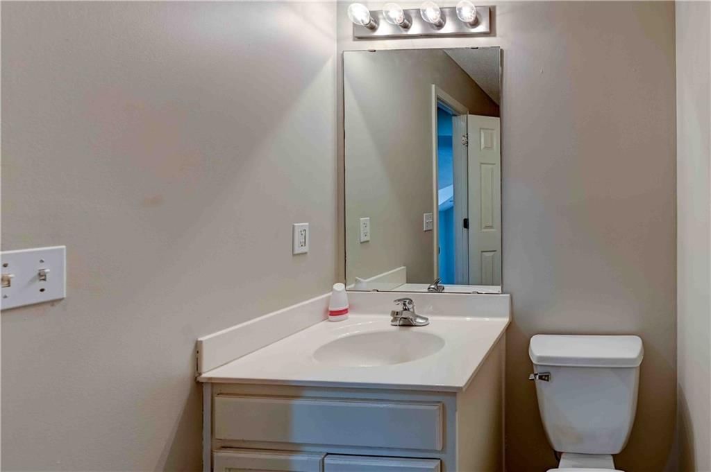8508 N Arcola Avenue — photo 24