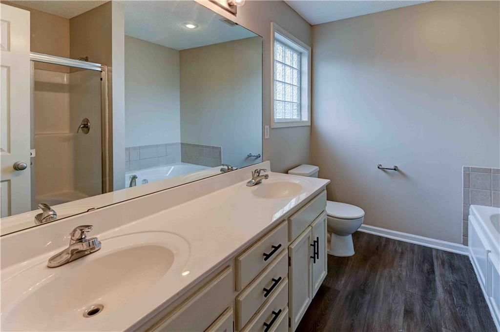 8508 N Arcola Avenue — photo 28