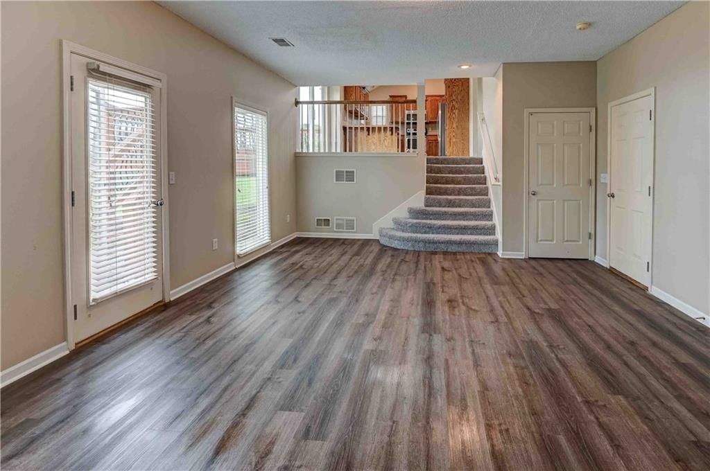 8508 N Arcola Avenue — photo 35