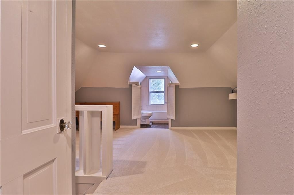 107 W 2nd Avenue — photo 19