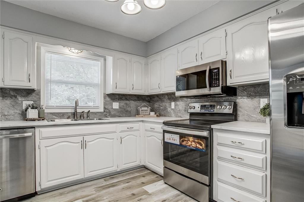 2637 SW Walnut Street — photo 9
