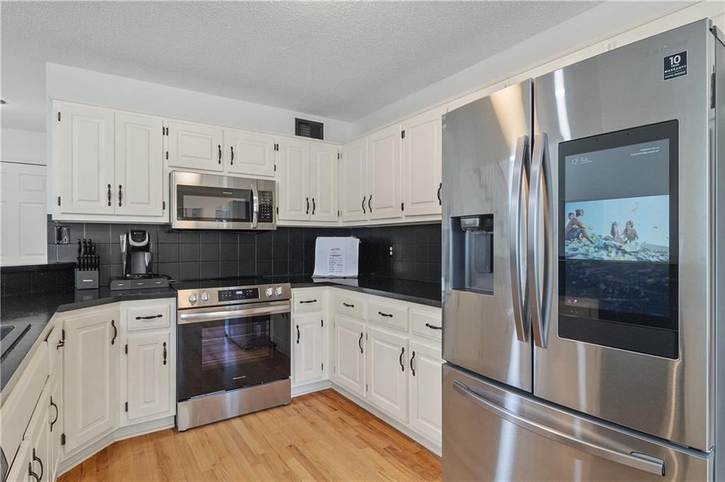 6904 W 156th Street — photo 10