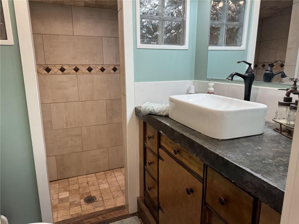 225 N Jeffreys Street — photo 14