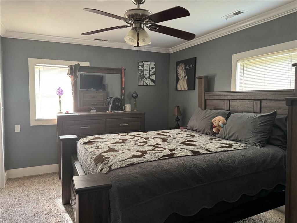225 N Jeffreys Street — photo 20