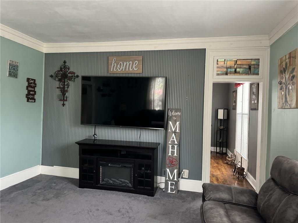 225 N Jeffreys Street — photo 8