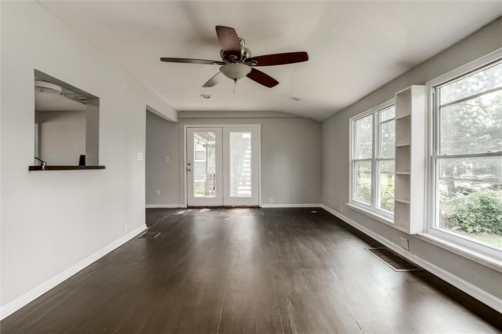 1009 Locust Street — photo 17