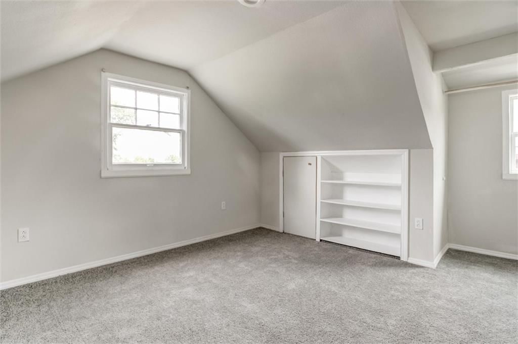 1009 Locust Street — photo 25