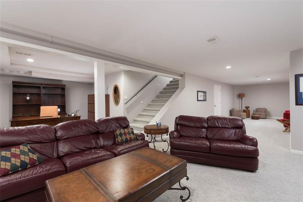 14301 Russell Street — photo 37
