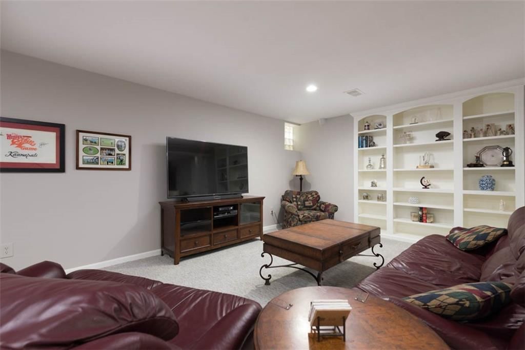 14301 Russell Street — photo 38