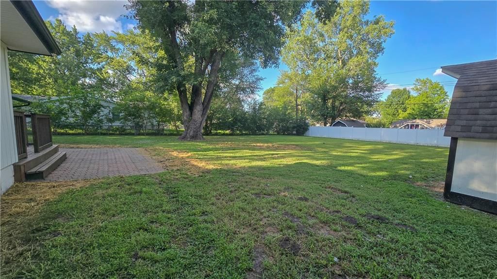607 Hamblin Road — photo 30