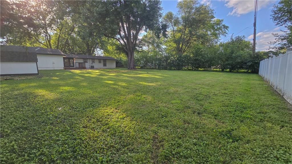 607 Hamblin Road — photo 31