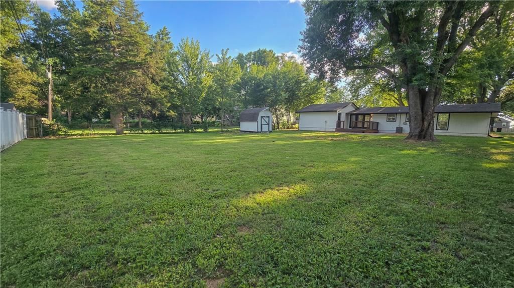 607 Hamblin Road — photo 34