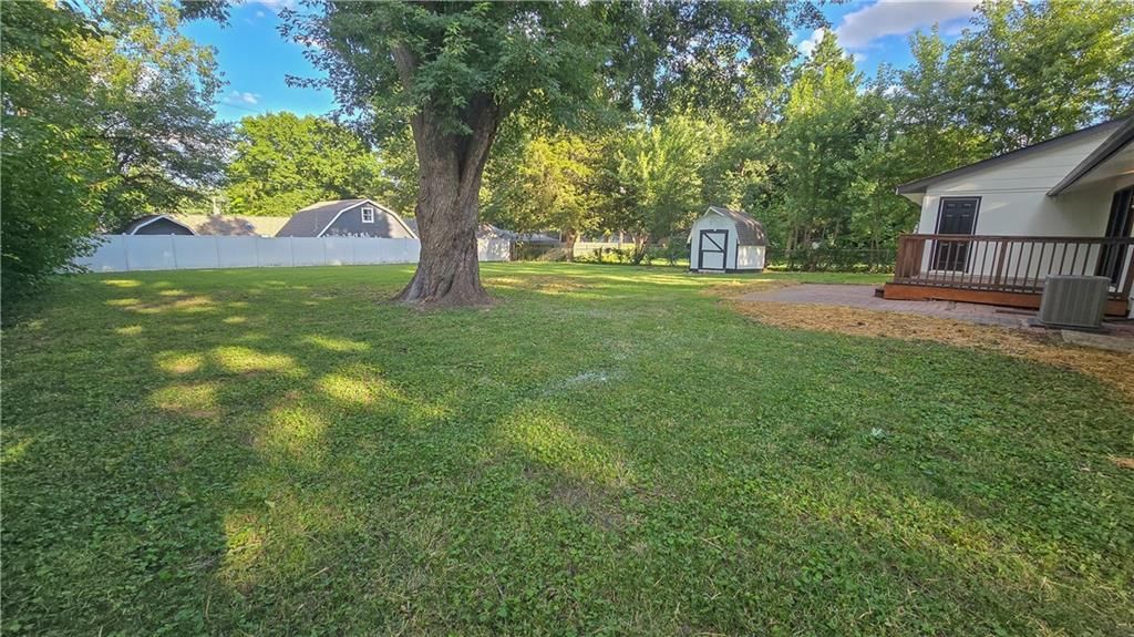 607 Hamblin Road — photo 36