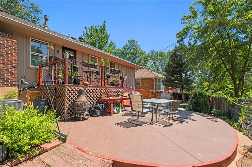 9009 E 90th Terrace — photo 24