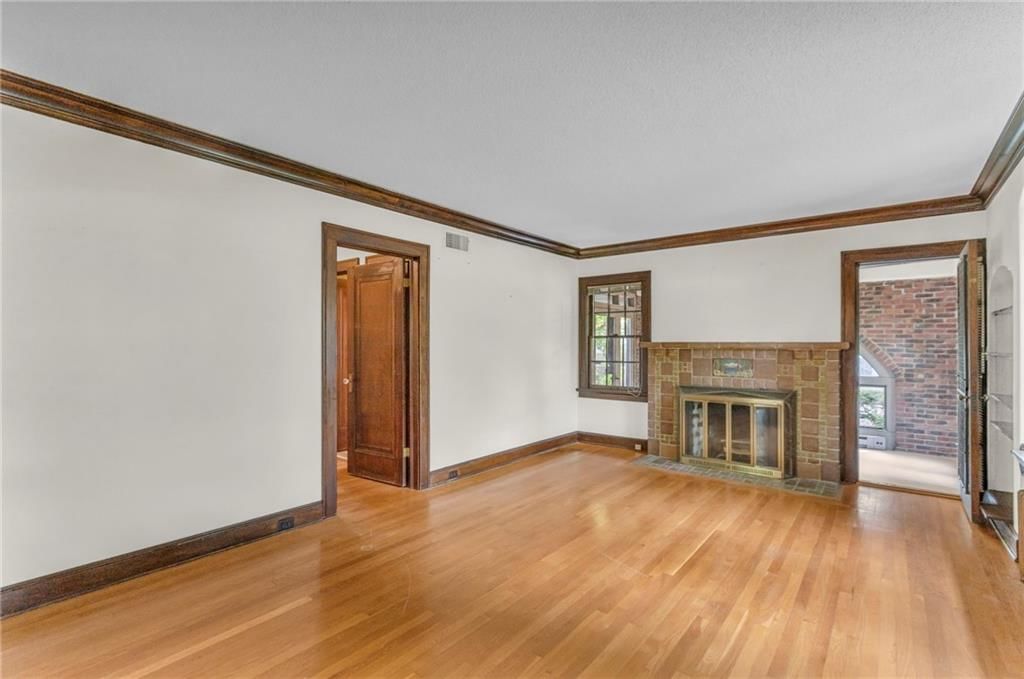 2216 W 50th Street — photo 7