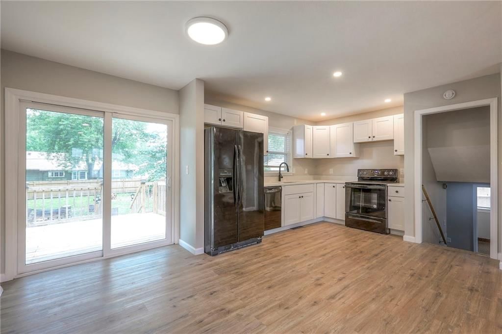 301 Manor Drive — photo 14