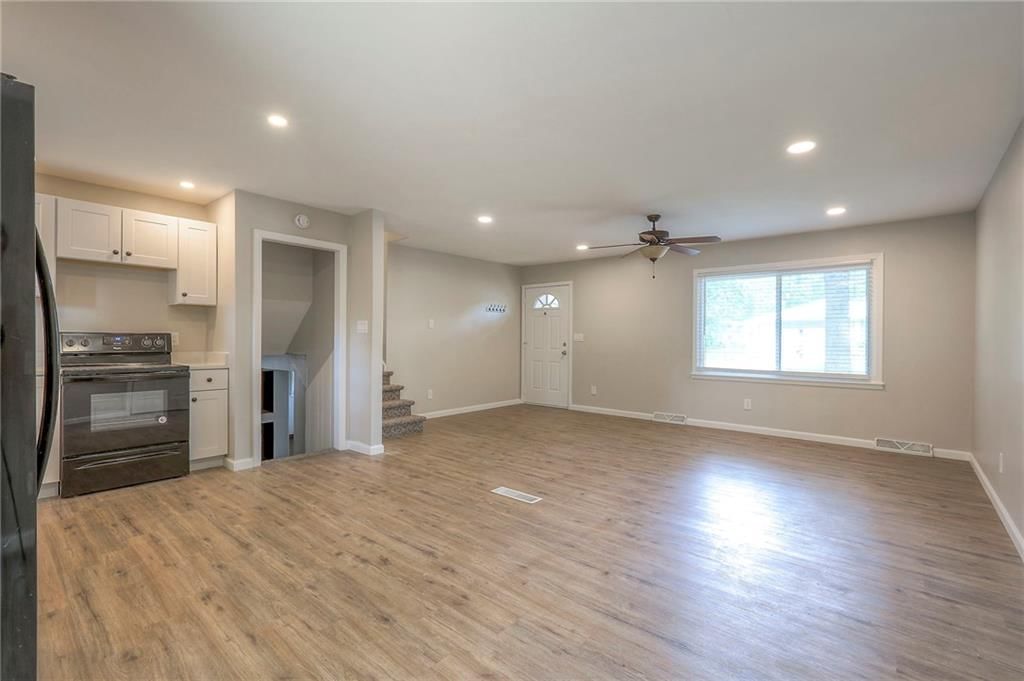 301 Manor Drive — photo 15