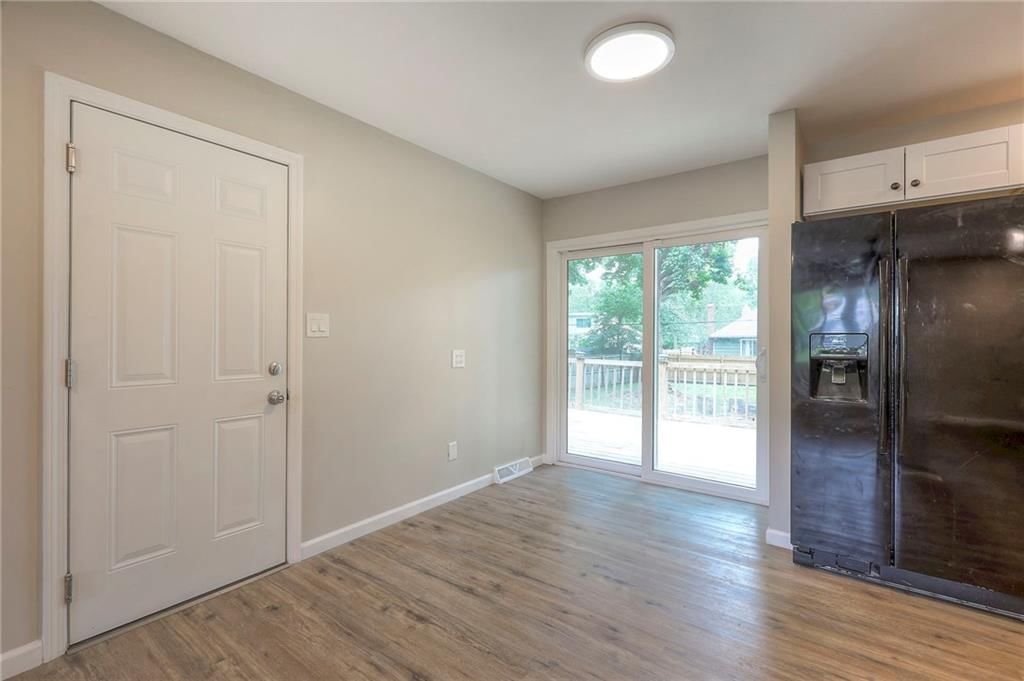 301 Manor Drive — photo 16