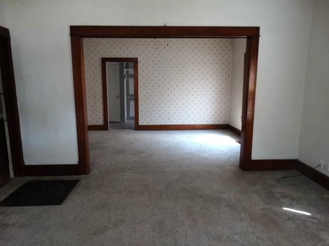 418 E Main Street — photo 8