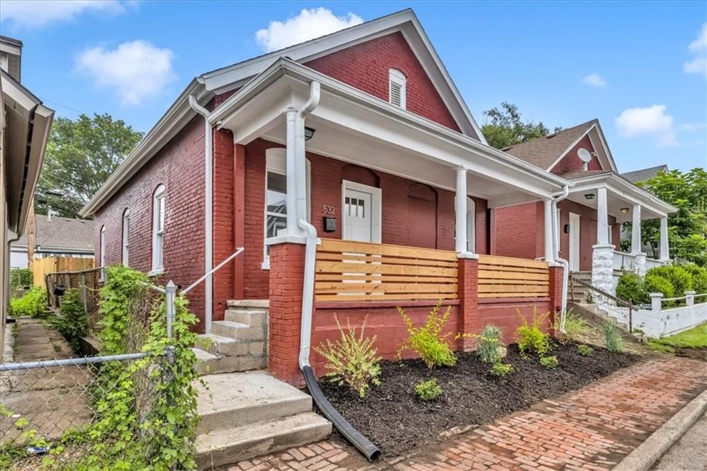 532 Tauromee Avenue — photo 2