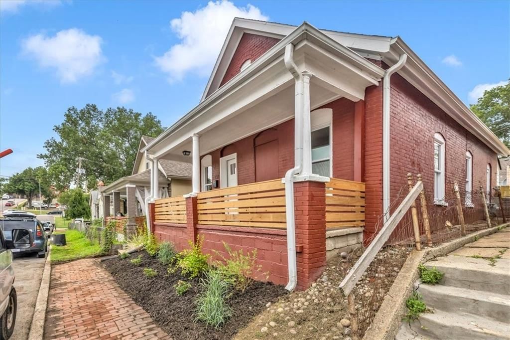 532 Tauromee Avenue — photo 3