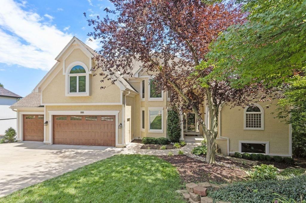 2000 Walden Drive — photo 49