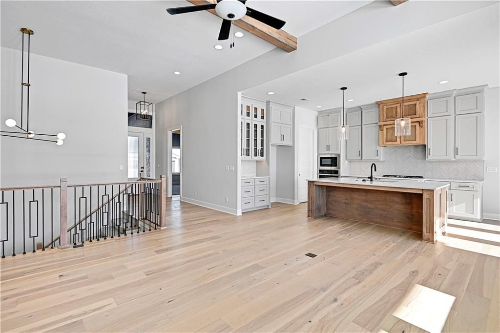 22145 W 93rd Terrace — photo 4