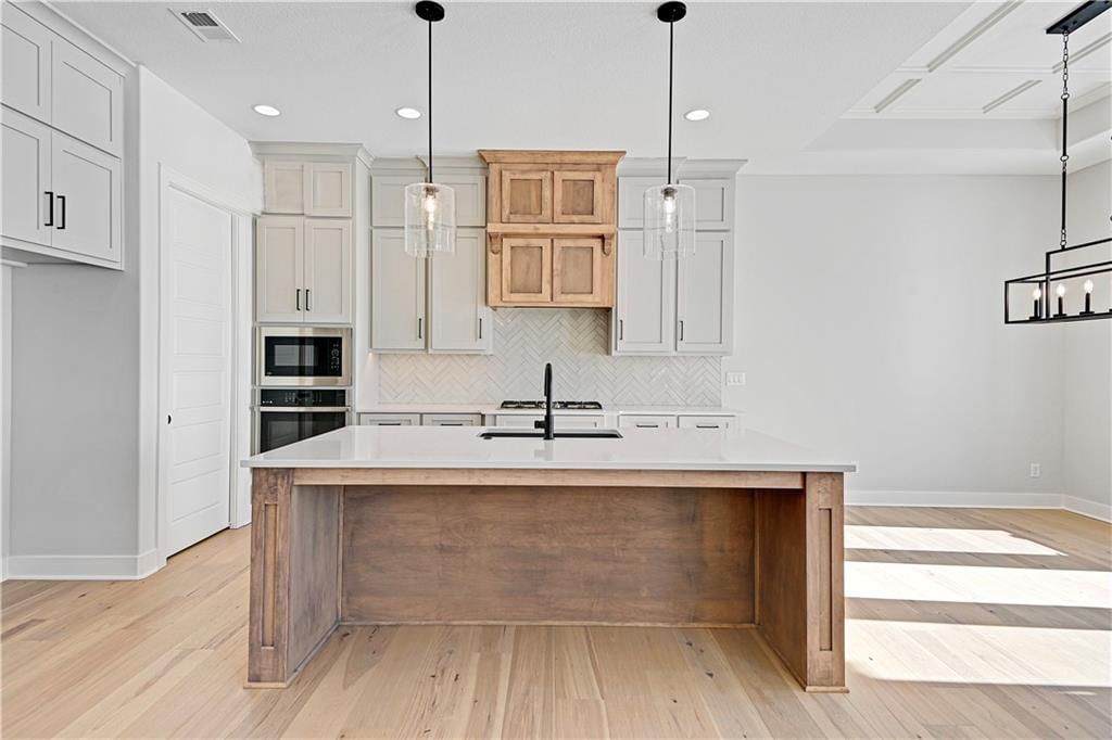 22145 W 93rd Terrace — photo 5