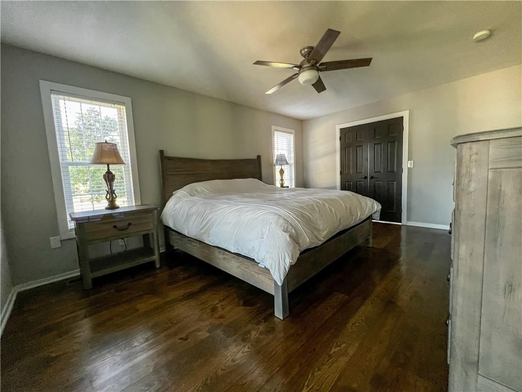 1138 S 138th Street — photo 17