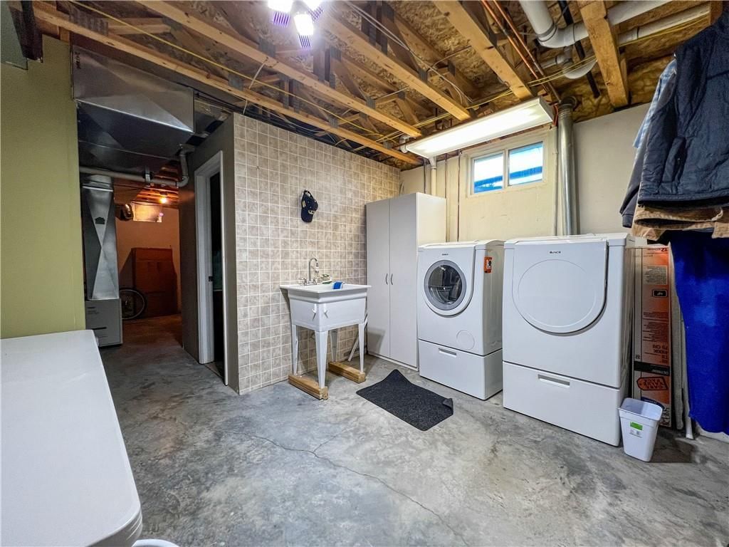1138 S 138th Street — photo 27