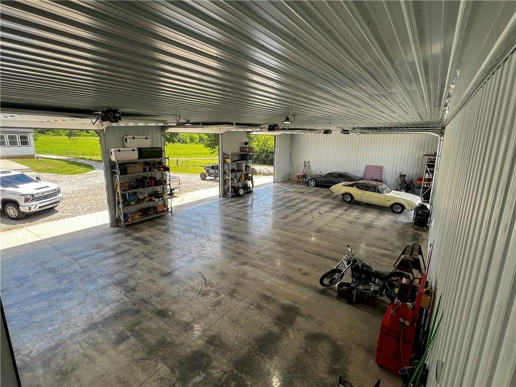 1138 S 138th Street — photo 37